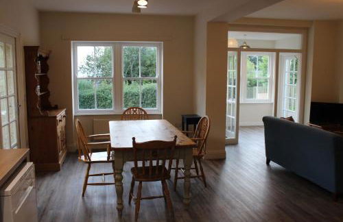 Stable Cottage at Yearle House - Photo 3