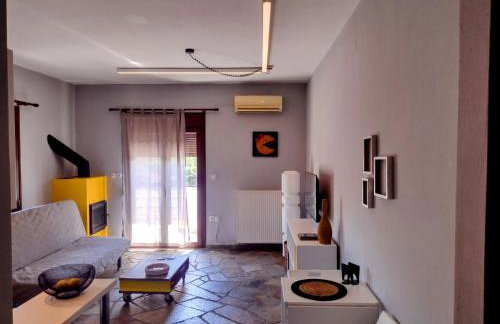 MickeyHouse - Photo 25