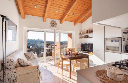 GuestHost - APT with balcony close to Switzerland! - Photo 4