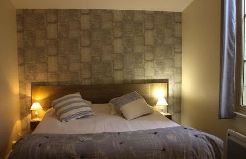 Gîte haut de gamme près de l'Abbaye de Noirlac - Séjour tout confort avec jardin et terrasses - FR-1-586-13 - Foto 26