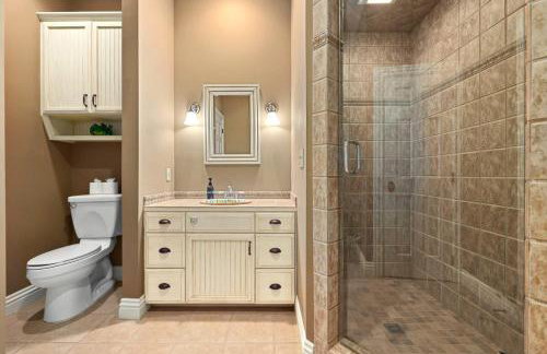 Shoreline Cottage - Direct Lake Access - Foto 17