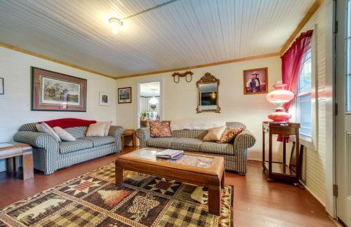 Pet-Friendly Smoky Mountain Getaway with Fire Pit! - Foto 12