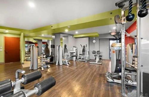 Luxurious and Spacious 2-Bedroom Condo Unit Downtown San Diego in the Heart of the Gaslamp Quarter - 30-Day Min recommended - 14-Day Min acceptable - Foto 35