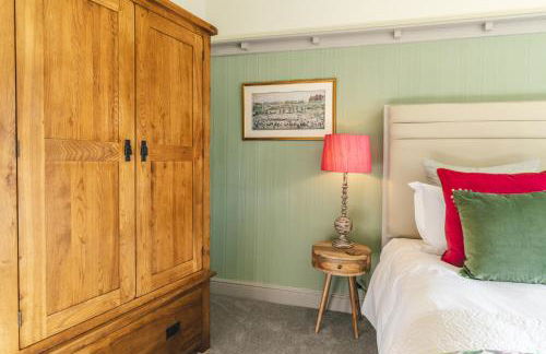 Royal View Apartments - Photo 20