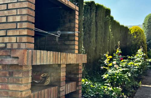 Era de Cal Baro - Casa rural con gran piscina y jardin - Foto 9