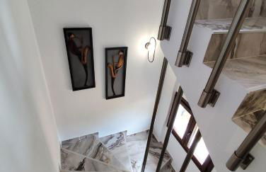 Meteora Gold and Glass Suites - Foto 33