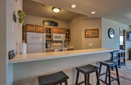 Pool Access and Boat Slip Lake Ozark Condo! - Foto 8