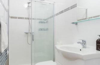 Two bedroom apartment in Dalston - Foto 13