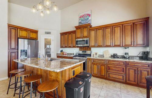 Private Pool, Yard and Pool Table! Avondale Abode - Foto 9