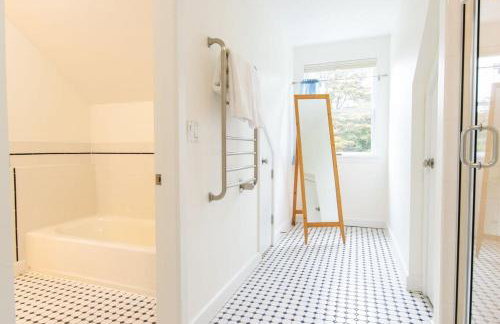 Stunning Home with In-Ground Pool - Photo 30