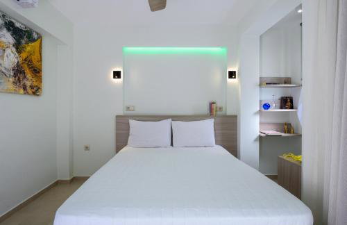 Marthina Luxury Living - Photo 26