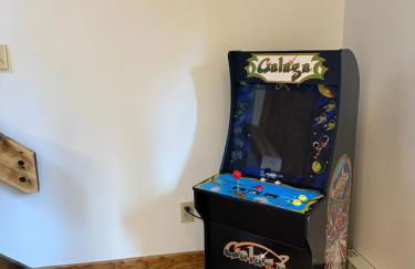 Hot Tub & Firepit Near Ski Resorts & Cozy Modern Cabin - Foto 26