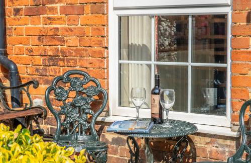 Hollyhocks - Foto 23