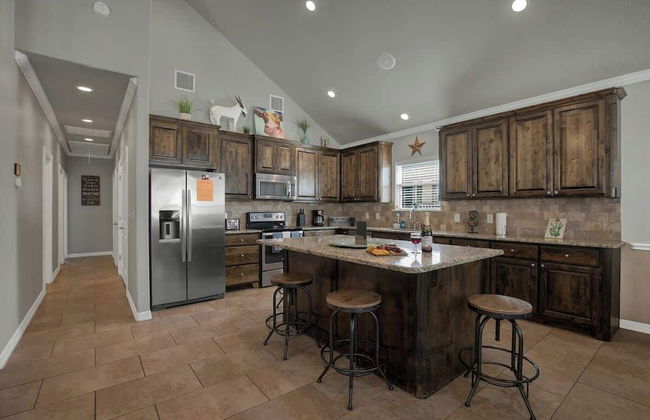 Let's Go Tubing! Awesome House-next to River! - Foto 11