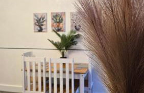 Spacious Entire House with Free Parking Perfect for Relocators Contractors and Long Term Stays - Photo 7