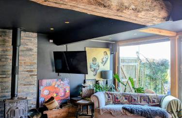 Artist's Hawkhurst Home with Heated Pool & Sauna - Foto 59