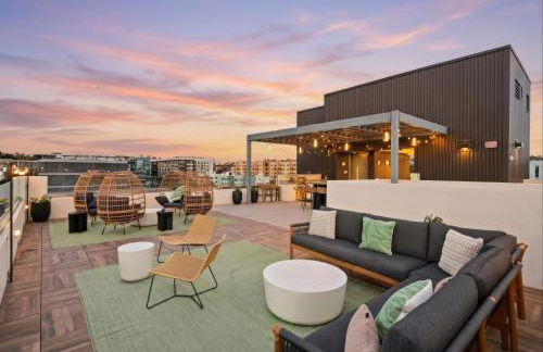 3 Bedroom Penthouse in Downtown! - Foto 2