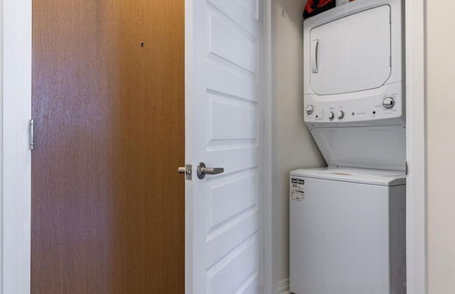 Premium 1 Bed w Rental Car Netflix Amazon - Foto 12