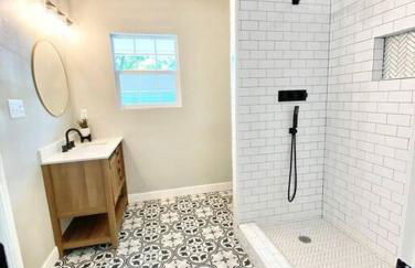 6 BRs Spacious Charming House, Great Neighborhood - Foto 15