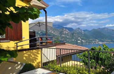 Lake Lodge - Photo 4