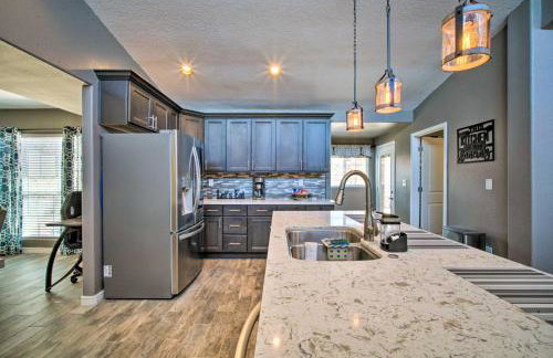 Modern El Paso Home with Backyard and Fire Pit! - Foto 7