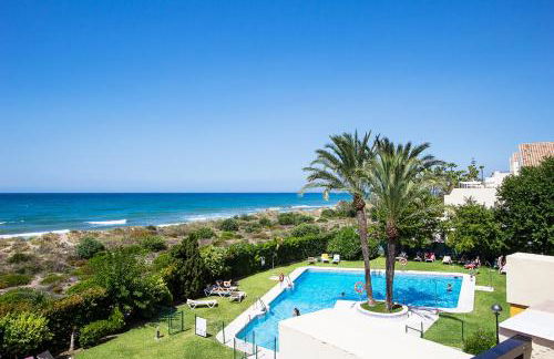 Beach front Studio in Elviria - Photo 2