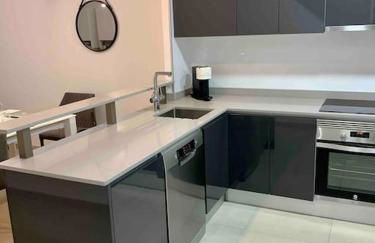 Penthouse 2-Rooms with Private Jacuzzi in the Solarium - Photo 9