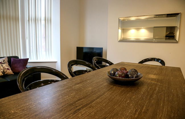 Breck Blackpool - Photo 3