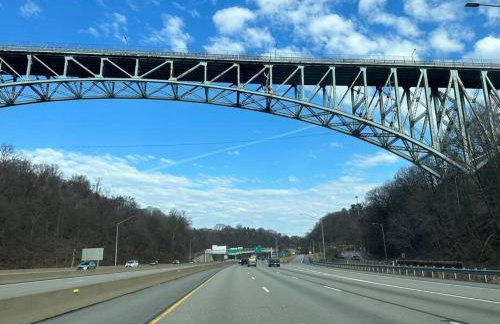 Unique Artsy 2 Bdrm Apt 1.5 mi from Downtown - Foto 63