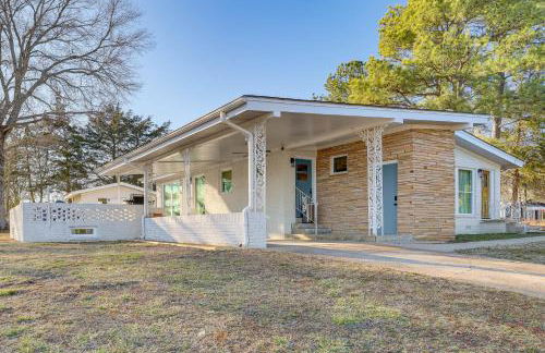Walk to Town Historic Quitman Gem with Private Yard - Photo 24