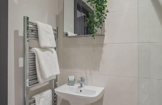 Central Belfast Apartments: 7 Camden Street - Photo 36