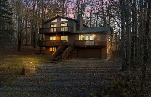 Winter Hideaway - Sled Hill, Hot Tub, Fireplace, Game Room - Foto 55