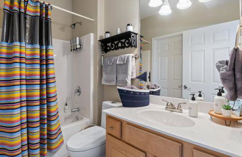 Nautical-Inspired Lakefront Unit w/ Awesome Views - Foto 44