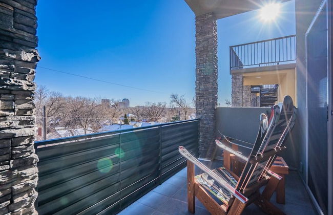 4BR Mnt Viewsmodern Urbanityrooftop Patio - Foto 1