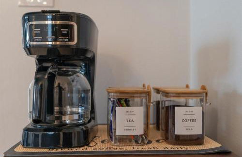 Modern Chic Getaway - Sleeps 11 - Palmwavestays - Foto 13