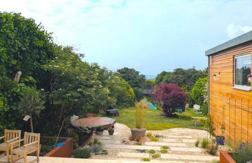 Sea View Villa with Huge Garden & Table Tennis - Foto 53