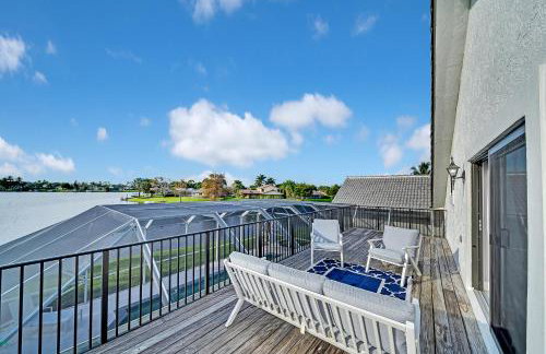 Lake Luxe Equine, Waterfront, Screened-in Pool, Hot Tub - Lake Views! Hosted By Relaxtay - Foto 14