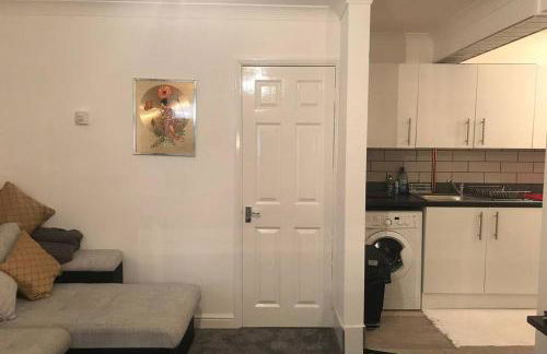 Tranquil Welsh Mountain Gem, Abertillery, Wales - Foto 31