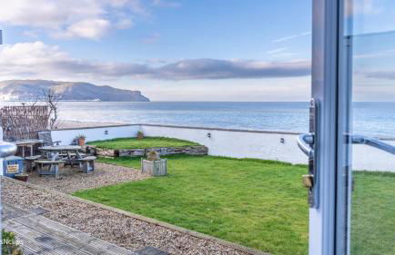 Superb Cintra Beachside Apartments - Photo 126