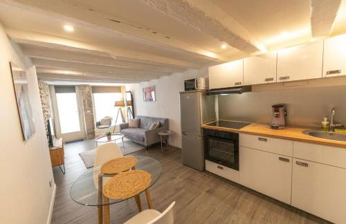 CONFORTABLE 2 PIÈCES AU CŒUR DU CENTRE HISTORIQUE - Foto 8