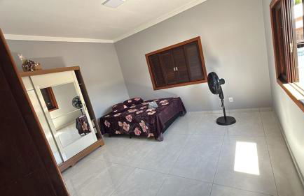 Casa do Delei - Linda casa com piscina em Orleans - Foto 17