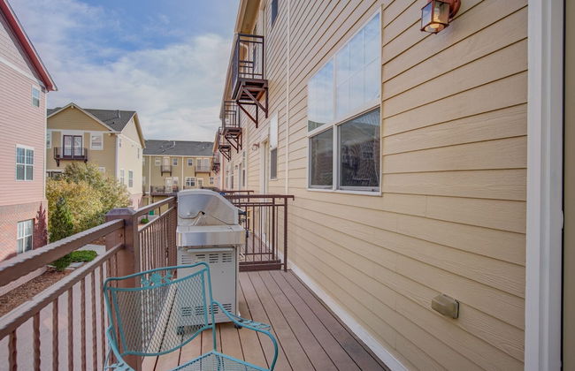 Urban Practicality! 3 Beds, Patios & Dog Friendly - Photo 32