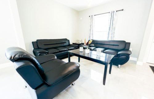 2 Homes, 1 Stay-7BR Niagara Falls Compound - Foto 21