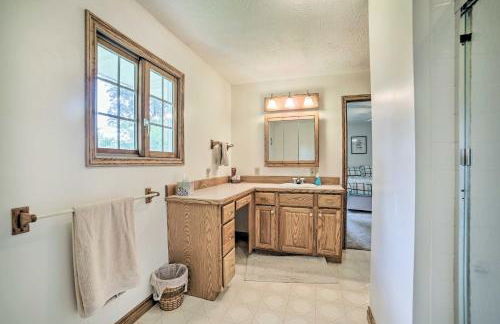 Family Friendly! Long Noble Lake Gem with Game Room - Foto 22