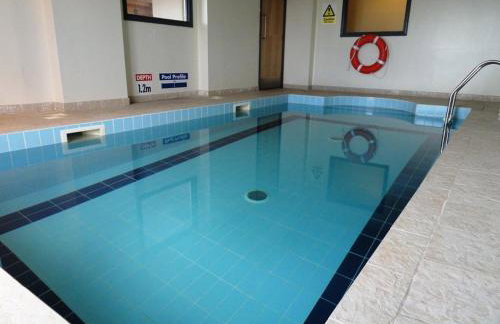 Stunning Two Bed Sea View Apartment with Pool & Gym - Foto 16