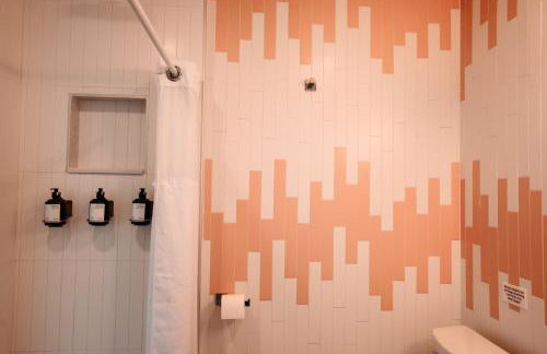 Suites by The Wellborn - Foto 7