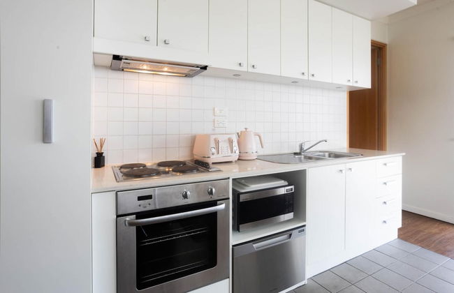 Lovely 2BR Apartment in West Perth With Parking! - Foto 9