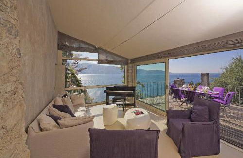 Villa Rachele: stunning luxury villa in centre Gargnano with private pool and breathtaking views - Foto 10