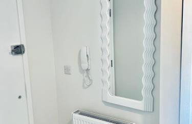 Dover Port in quiet location with Castle Views and off road parking - Foto 13