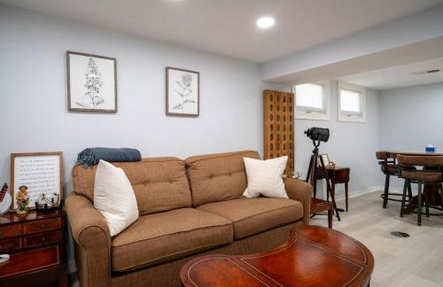 3Bed 2Bath Luxury Lake House on Myers Bay Private Pier Beach Firepit and Deck - Foto 56